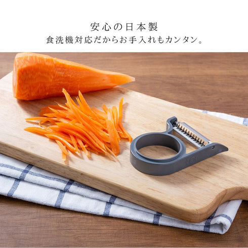 軽い力でスーッと切れる千切りピーラー.|s9